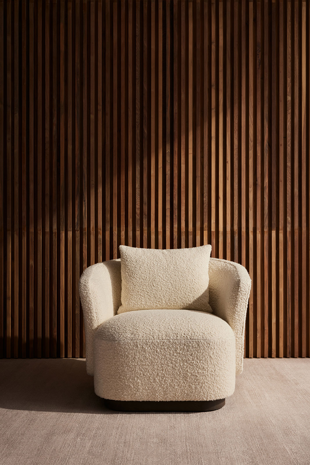 WAPD WC Caspia Arm Chair 041